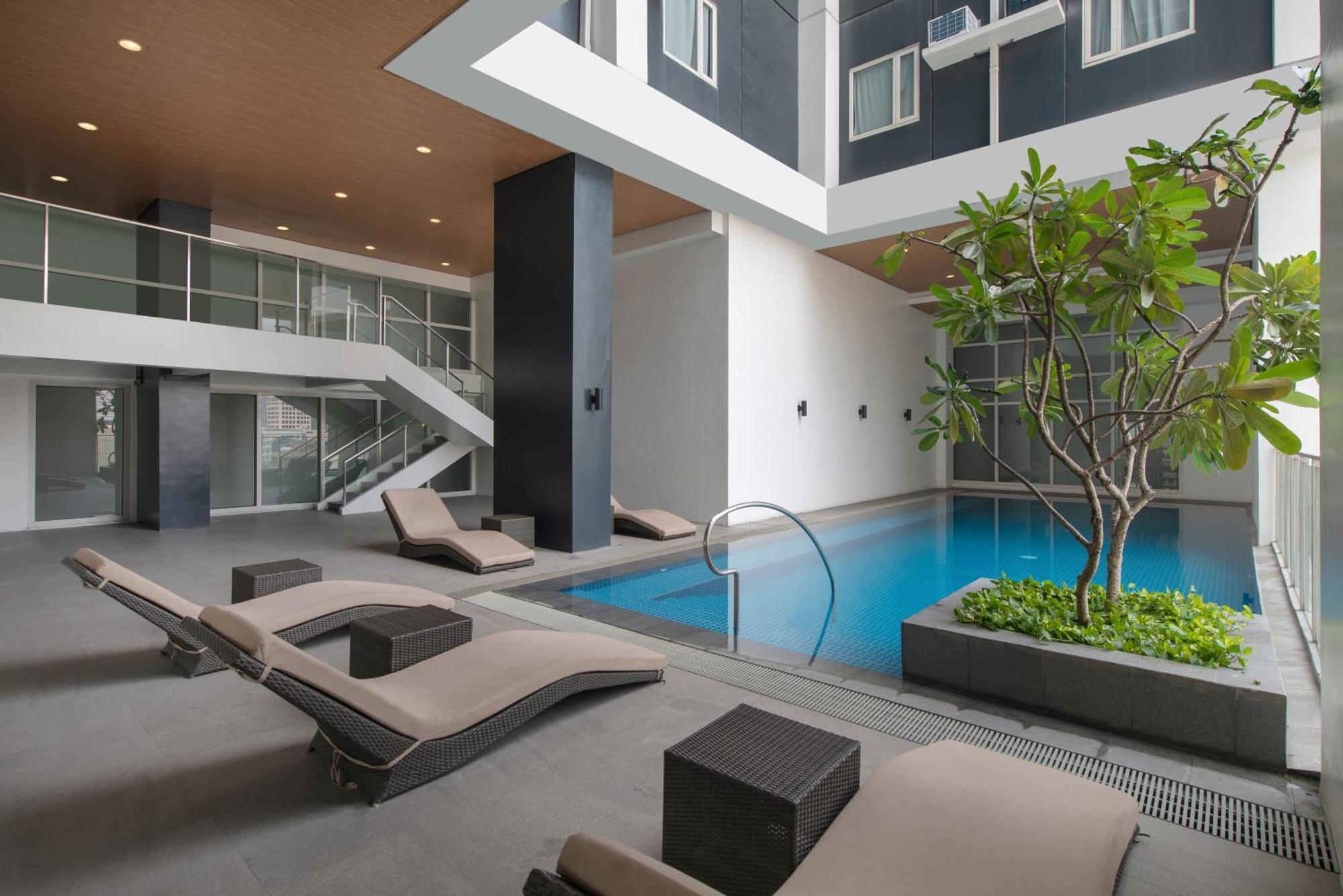 The Suites At Torre Lorenzo Malate - Managed By The Ascott Limited Манила Экстерьер фото